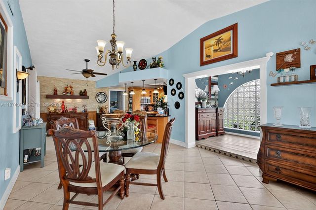 7120 Wilson St, Hollywood, FL 33024