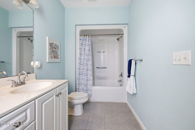 515 N New River Drive D, Surf City, NC 28445