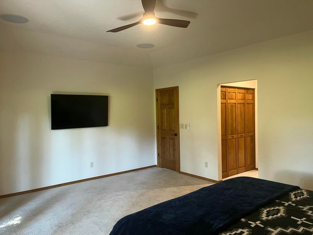 60785 Willow Creek Loop, Bend, OR 97702