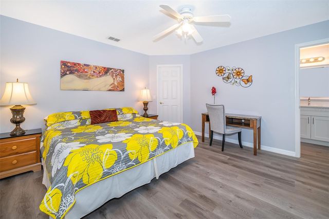 215 PARADISE WOODS PLACE, Davenport, FL 33896
