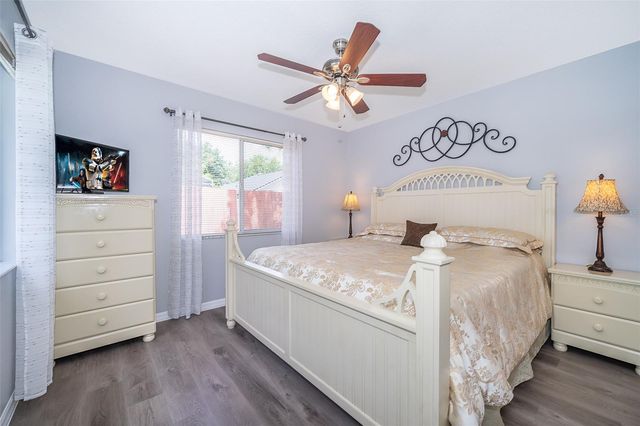 215 PARADISE WOODS PLACE, Davenport, FL 33896