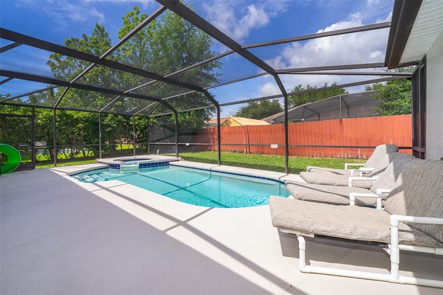 215 PARADISE WOODS PLACE, Davenport, FL 33896