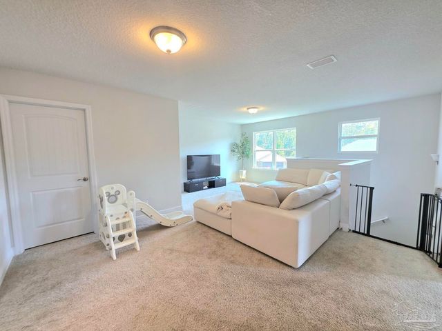 7011 Brylington Blvd, Pensacola, FL 32526