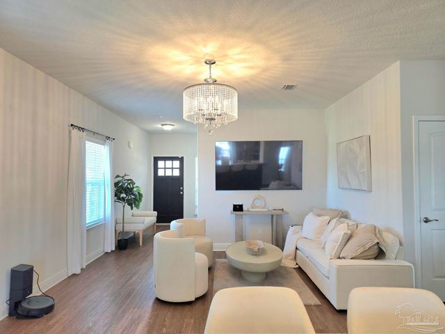 7011 Brylington Blvd, Pensacola, FL 32526