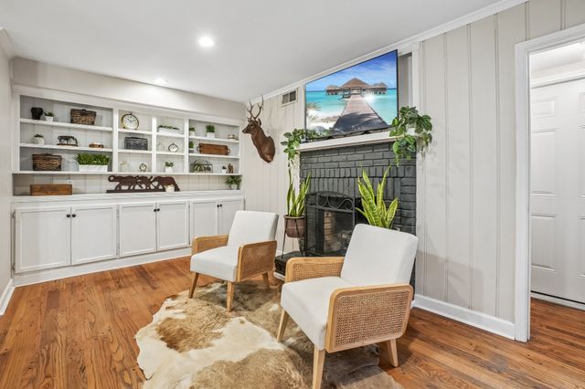3549 Vinecrest Drive, Dallas, TX 75229