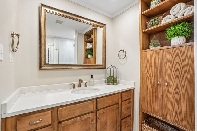 3549 Vinecrest Drive, Dallas, TX 75229