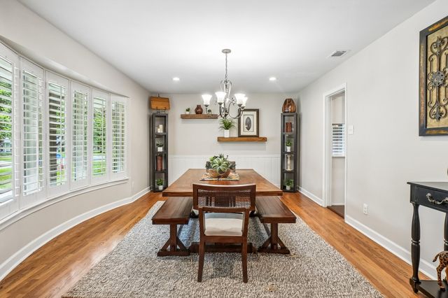 3549 Vinecrest Drive, Dallas, TX 75229