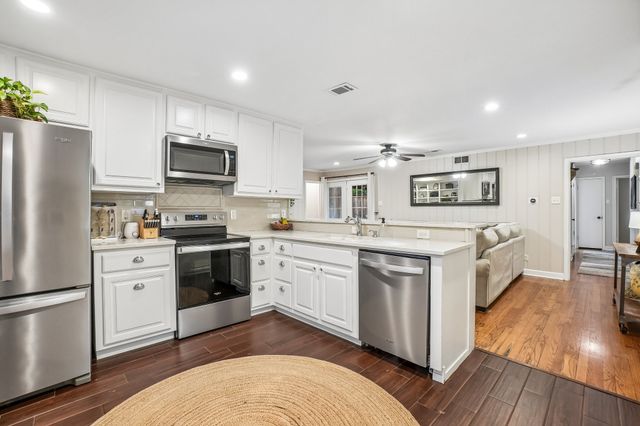 3549 Vinecrest Drive, Dallas, TX 75229