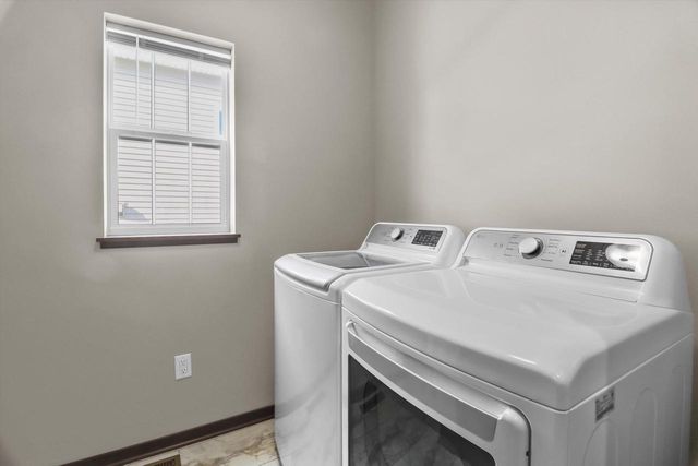 2914 Mizuna Drive, Fitchburg, WI 53711