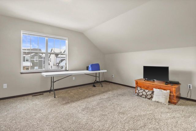 2914 Mizuna Drive, Fitchburg, WI 53711