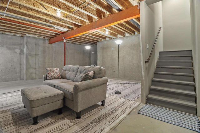 2914 Mizuna Drive, Fitchburg, WI 53711