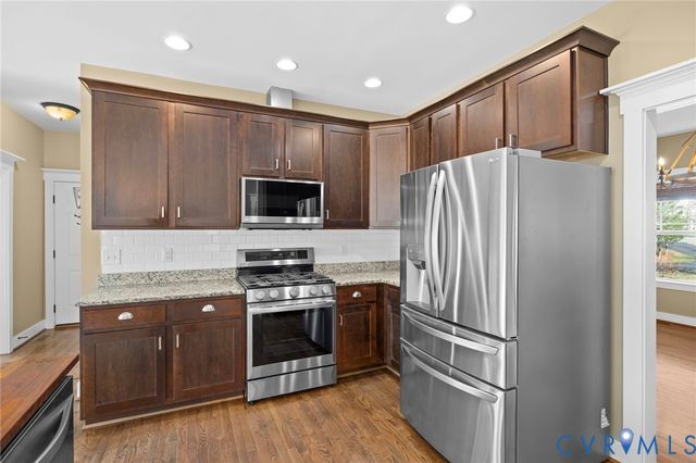 9393 Wild Honeysuckle Ln, Ashland, VA 23005