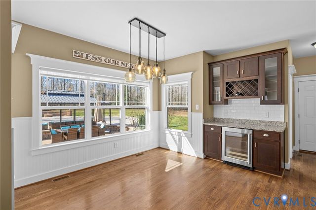 9393 Wild Honeysuckle Ln, Ashland, VA 23005