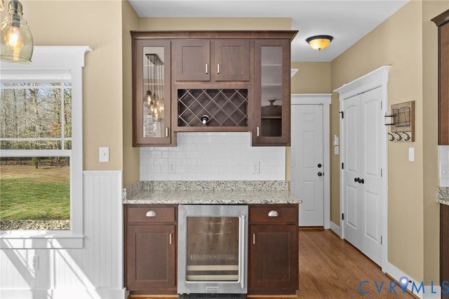 9393 Wild Honeysuckle Ln, Ashland, VA 23005