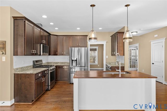 9393 Wild Honeysuckle Ln, Ashland, VA 23005