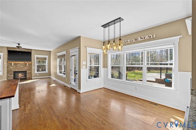 9393 Wild Honeysuckle Ln, Ashland, VA 23005