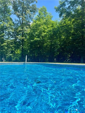 9393 Wild Honeysuckle Ln, Ashland, VA 23005