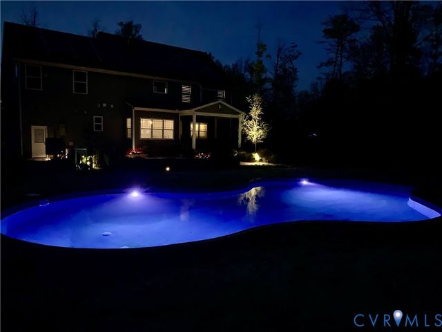 9393 Wild Honeysuckle Ln, Ashland, VA 23005