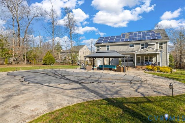 9393 Wild Honeysuckle Ln, Ashland, VA 23005