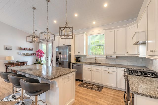 1107 S Orange Street, New Smyrna Beach, FL 32168