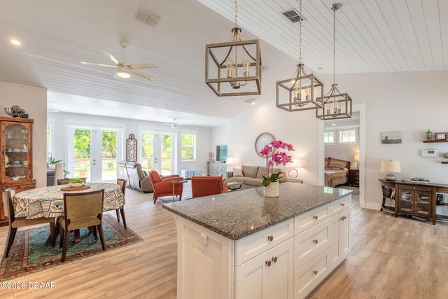 1107 S Orange Street, New Smyrna Beach, FL 32168