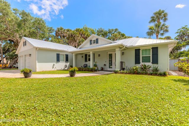 1107 S Orange Street, New Smyrna Beach, FL 32168