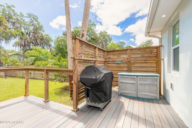 1107 S Orange Street, New Smyrna Beach, FL 32168