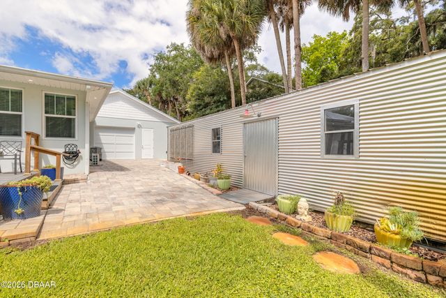 1107 S Orange Street, New Smyrna Beach, FL 32168