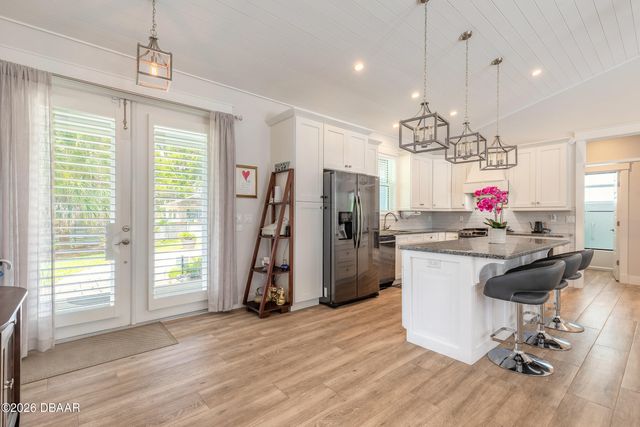 1107 S Orange Street, New Smyrna Beach, FL 32168