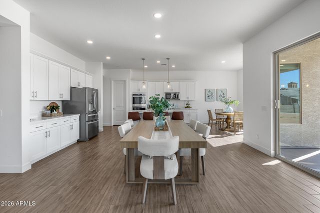 825 E PERDIDO Way, Phoenix, AZ 85086