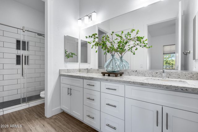 825 E PERDIDO Way, Phoenix, AZ 85086