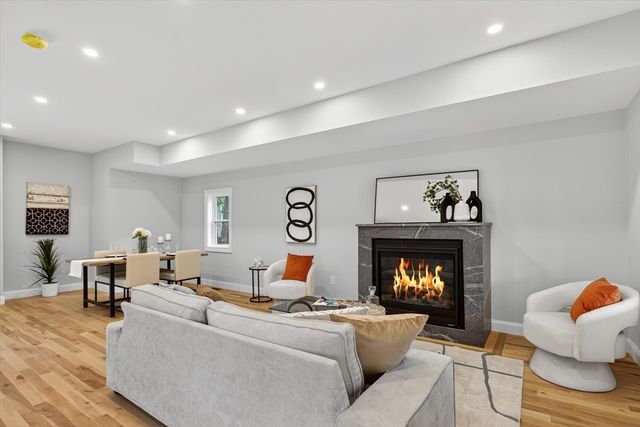 11 Mason Ave, Billerica, MA 01862