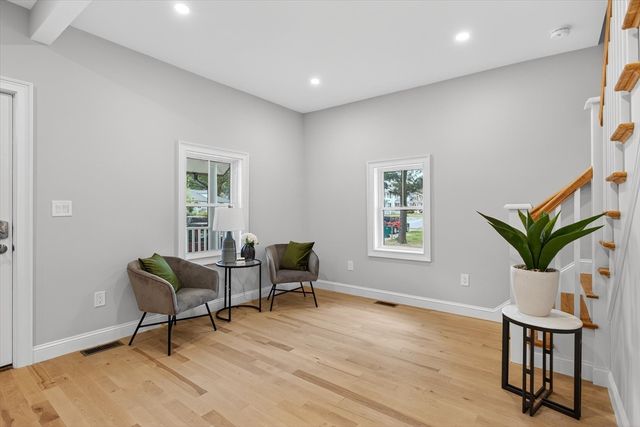 11 Mason Ave, Billerica, MA 01862