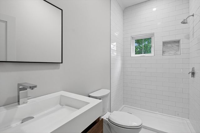 11 Mason Ave, Billerica, MA 01862