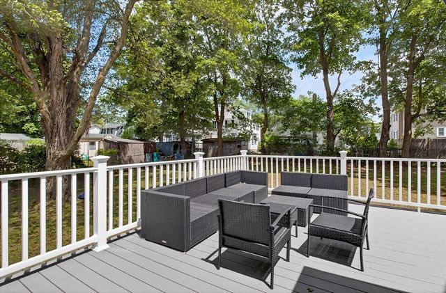 11 Mason Ave, Billerica, MA 01862