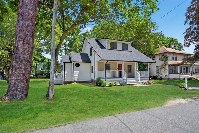 11 Mason Ave, Billerica, MA 01862