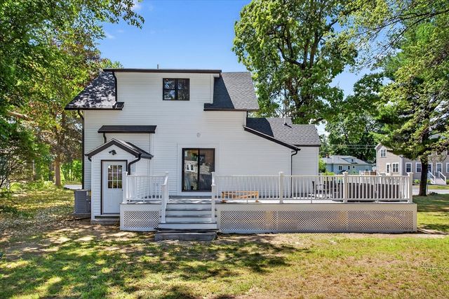 11 Mason Ave, Billerica, MA 01862