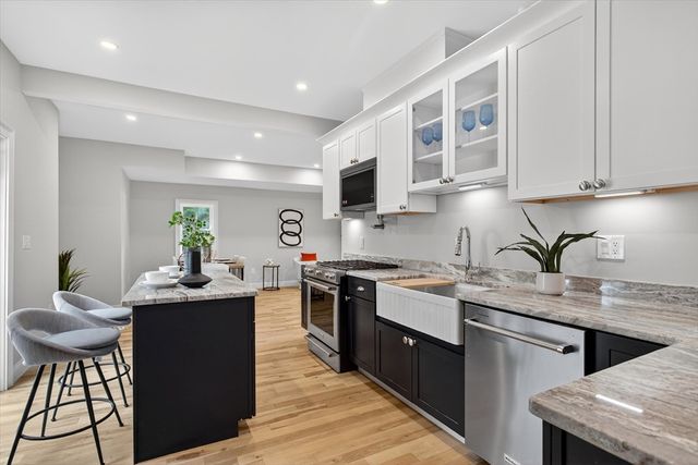 11 Mason Ave, Billerica, MA 01862