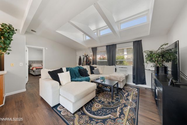 7571 Diamond Pointe Way, Reno, NV 89506