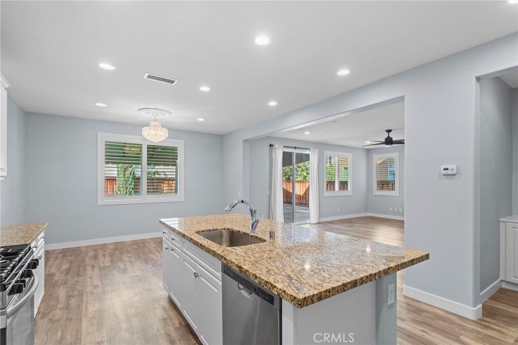 Image 11 of property listing at 11478 Elderberry Lane, Corona, CA 92883