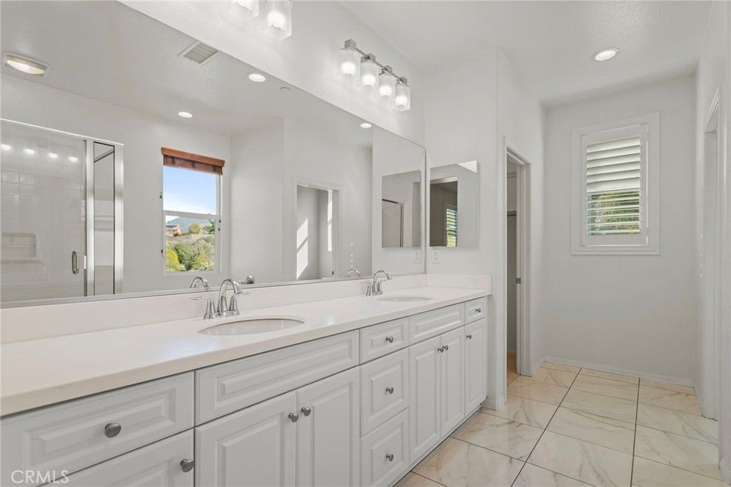 Image 25 of property listing at 11478 Elderberry Lane, Corona, CA 92883