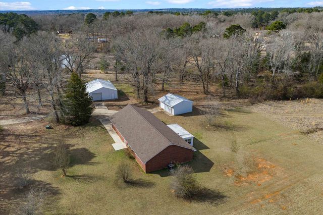 4898 W County Road 4132, Henderson, TX 75652