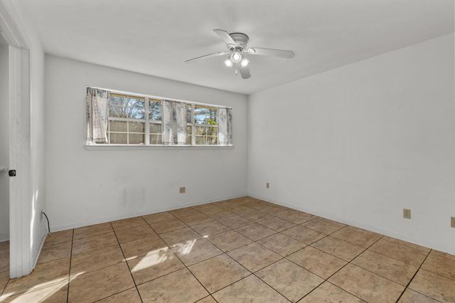 4898 W County Road 4132, Henderson, TX 75652