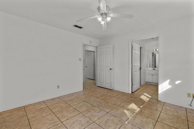 4898 W County Road 4132, Henderson, TX 75652