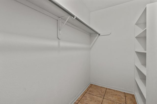 4898 W County Road 4132, Henderson, TX 75652