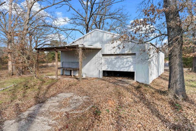 4898 W County Road 4132, Henderson, TX 75652