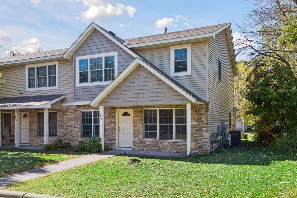 1881 Garden Way, Saint Paul, MN 55119 — photo 3