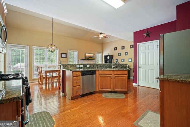 6285 Vinings Vintage Drive, Mableton, GA 30126