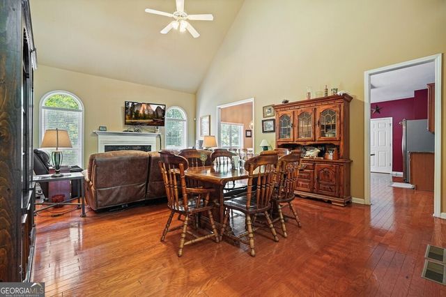 6285 Vinings Vintage Drive, Mableton, GA 30126