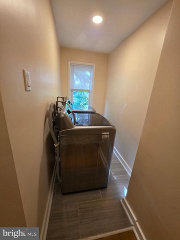 318 N WIOTA ST, Philadelphia, PA 19104
